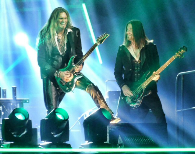 Trans-Siberian Orchestra Electrifies in Return to Music City