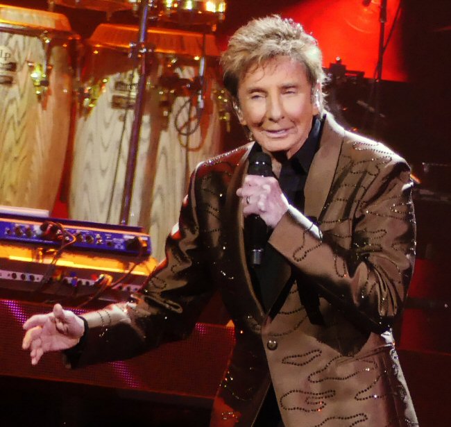 MusicCityNashville Oh Man What A Show Barry Manilow Brings All MusicCityNashville Oh Man What A Show Barry Manilow Brings All