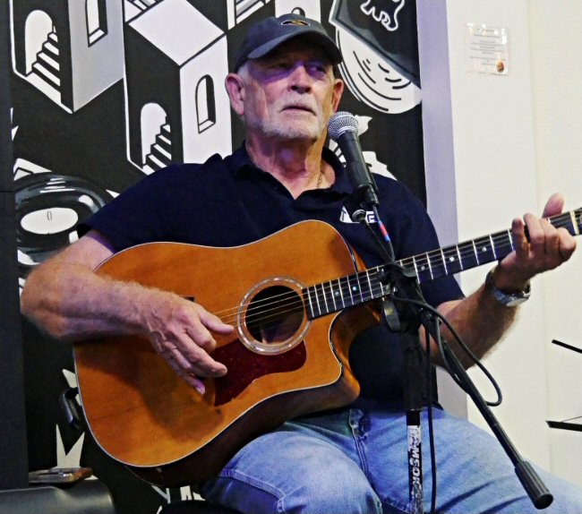 Romeo Records and TSAI Host a Halloween Themed Writer's Night in Hermitage