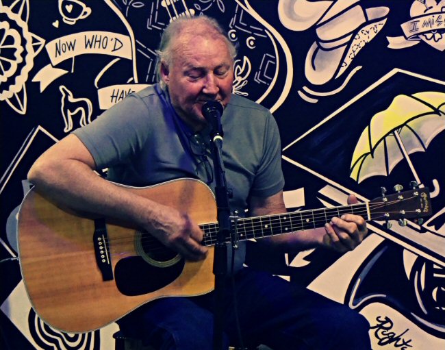 Romeo Records and TSAI Host a Halloween Themed Writer's Night in Hermitage